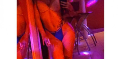 Hola mis amores somos 9 amiguitas queriendo cumplir tus fantasia y de