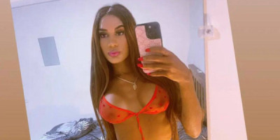 Transexual delicada femenina Experta en principiantes