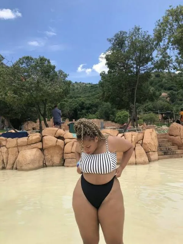 Zola Avatar Bg