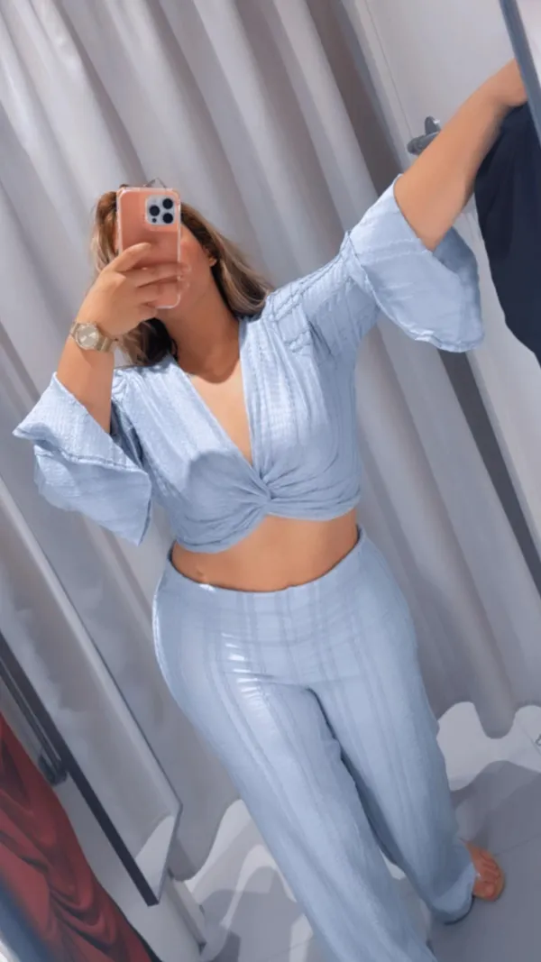 Mimi Avatar Bg