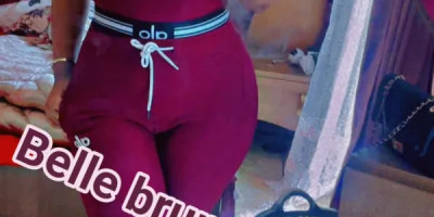 Belle chaude disponible hôtel déplacement pour rdv
