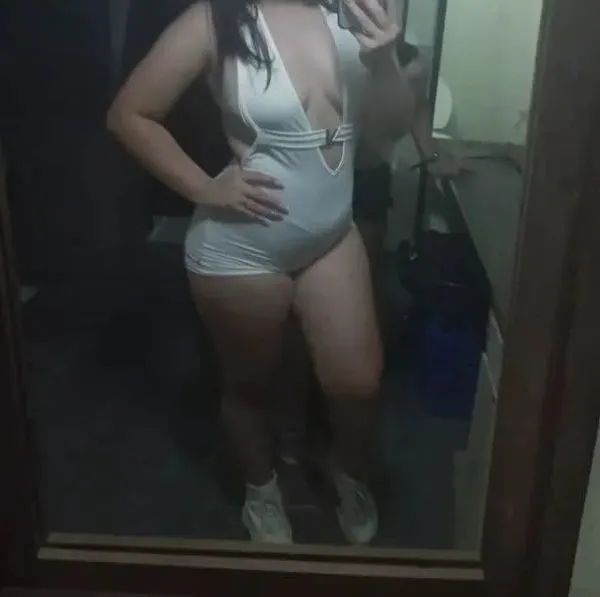 La Blonde Diva Avatar Bg