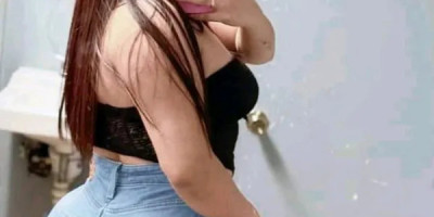 Belle Blonde rdv avec Les hommes classe chez-moi