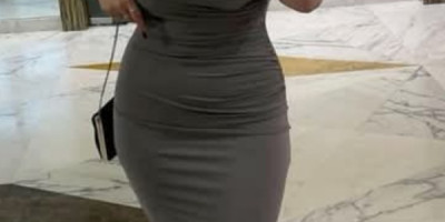 Je suis une jeune fille j'ai 24 ans j'habite à Algeria taille 38 bonne hygiène