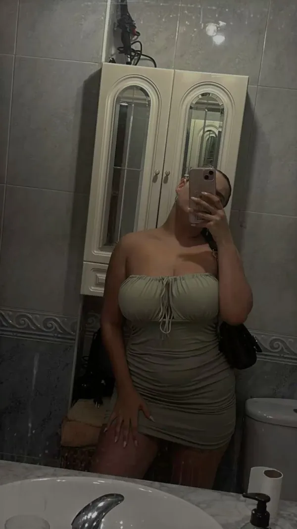 Mimi Avatar Bg