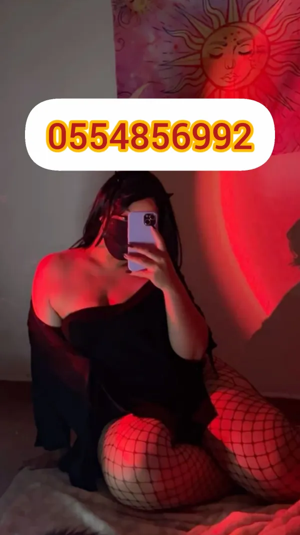 Bouchra Labrune Avatar Bg