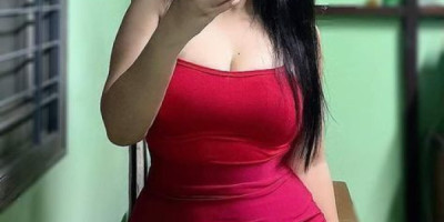 Belle jeune fille pour un homme courtois outcall