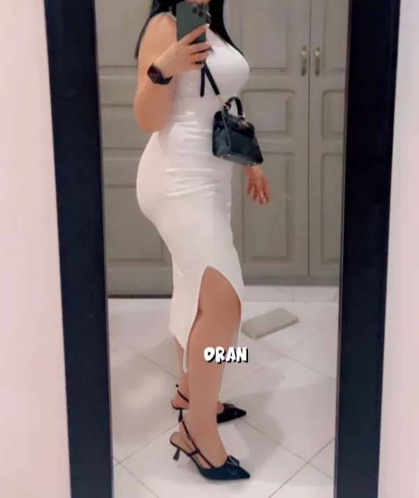 Sisi La Belle Avatar Bg