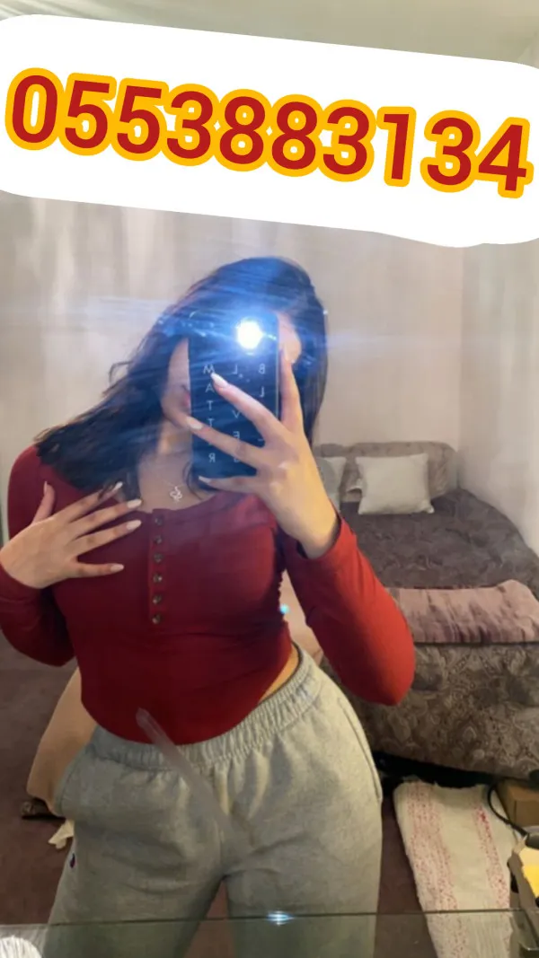 Bouchra Labrune Avatar Bg