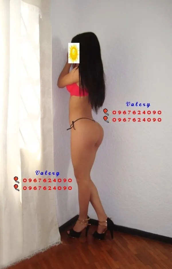 VALERY Avatar Bg