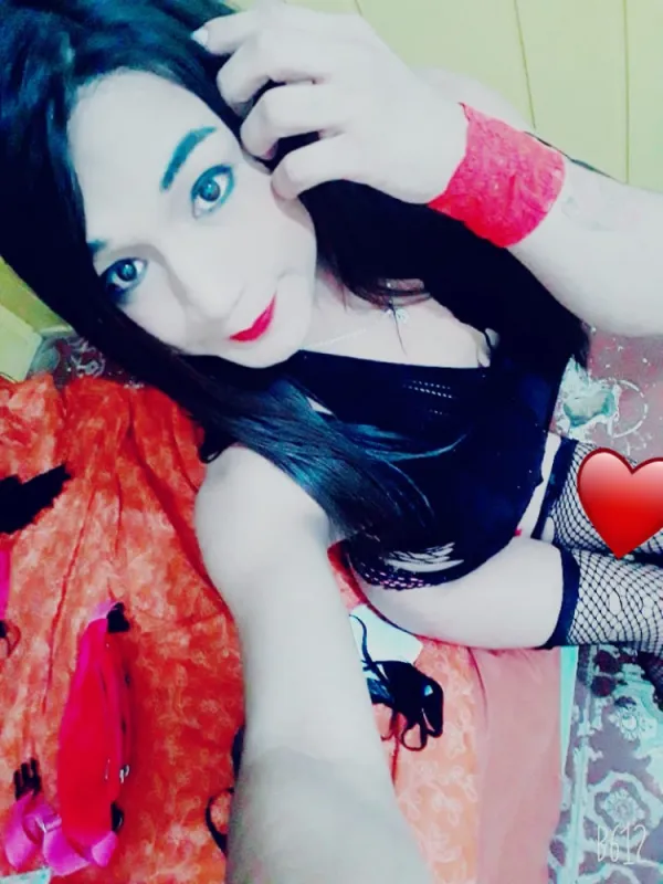 Maira Avatar Bg