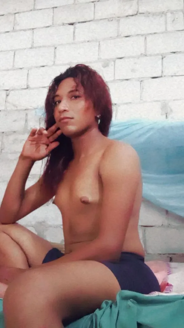 Danni Avatar Bg
