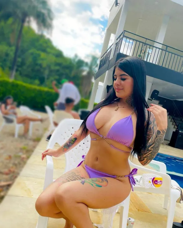 Mia Avatar Bg
