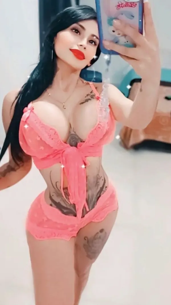 Camila Avatar Bg
