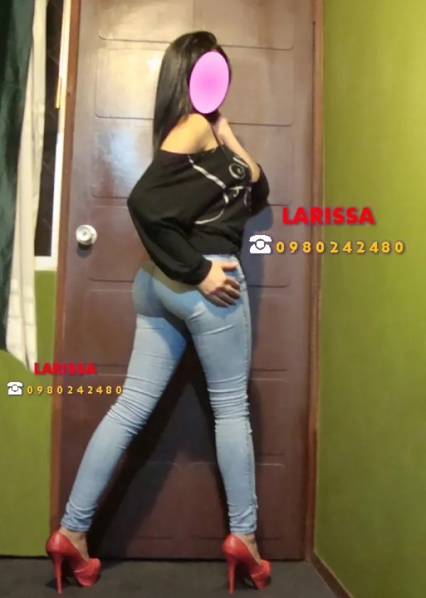 LARISSA Avatar Bg