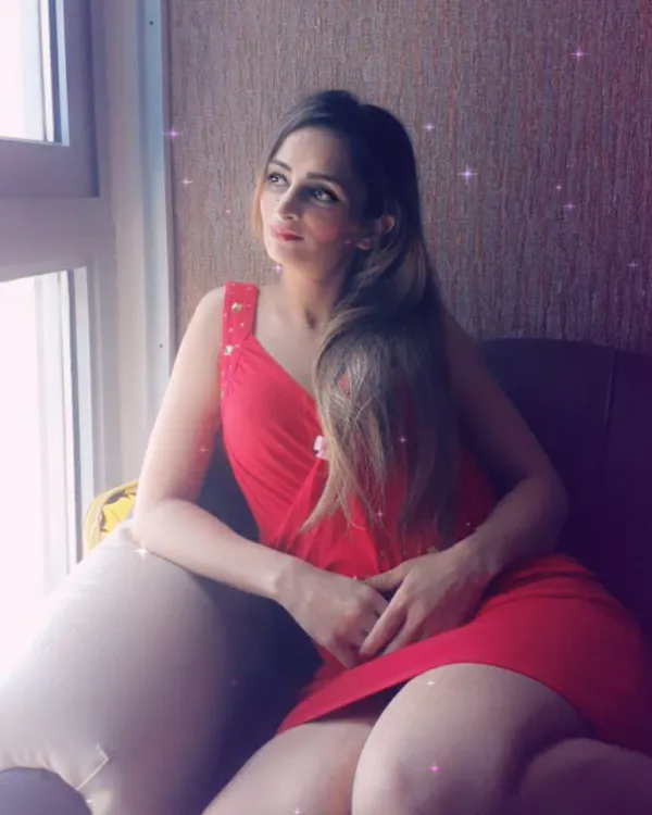 حياه Avatar Bg