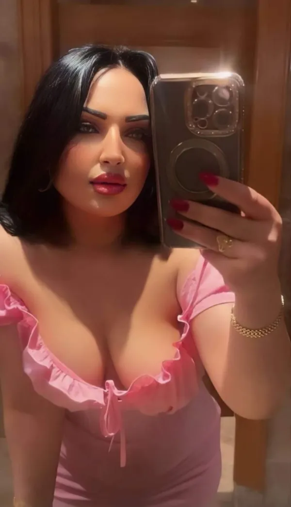 Narges Avatar Bg