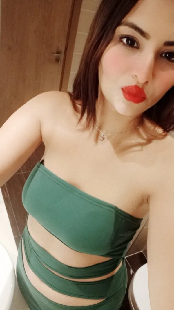 Karena Avatar Bg