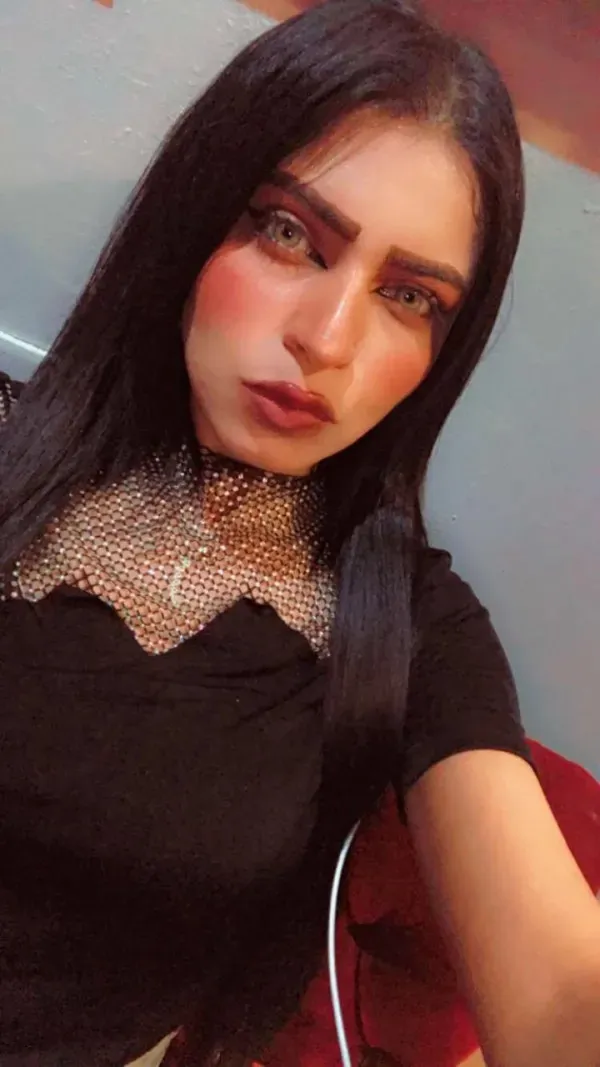 Roro Avatar Bg