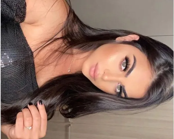 Larissa Avatar Bg