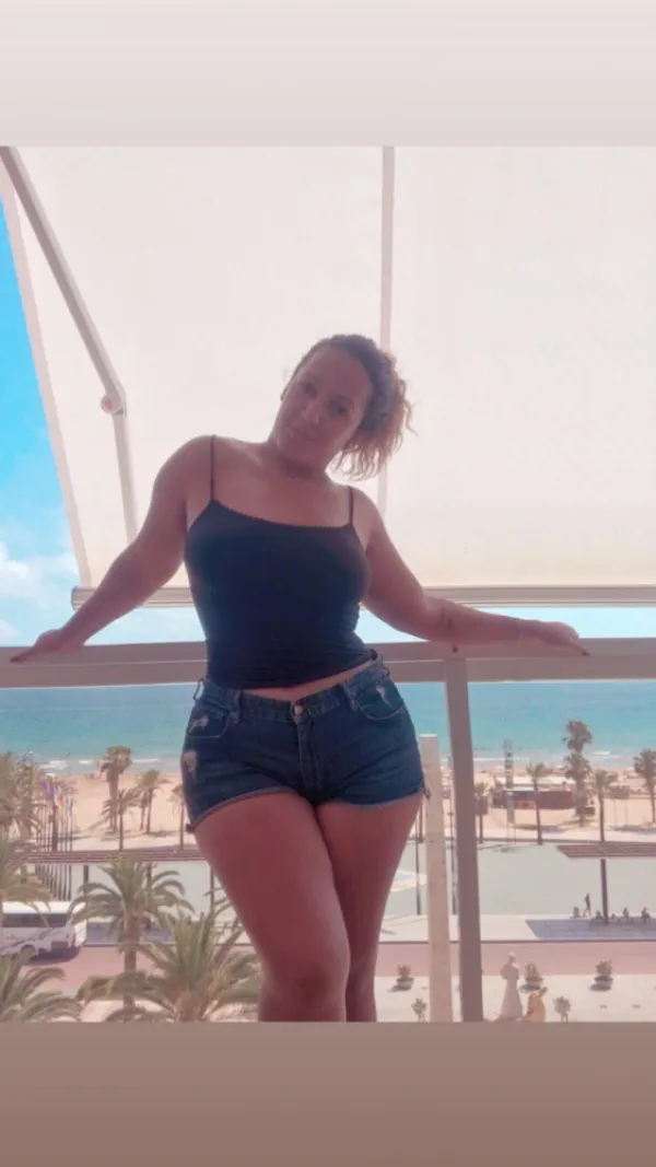 Anitta Belle Avatar Bg