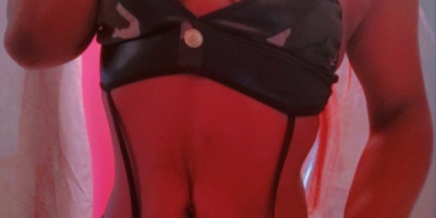 Charlotte2021 Bonjour mes amours je suis une brune très sexy qui peut vou
