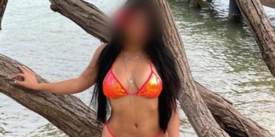 Morena brasileira primeira vez na europa