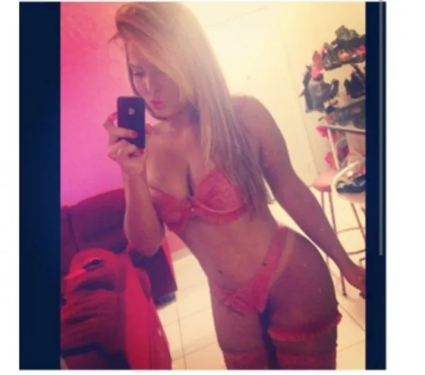 Camila Avatar Bg