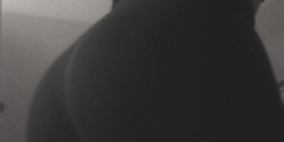 Jeune Salope 19 ans active ou passive propose service de qualité