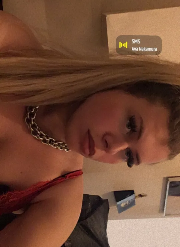 Trav Inaya Avatar Bg