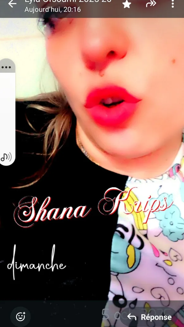 Elise Coppola Avatar Bg