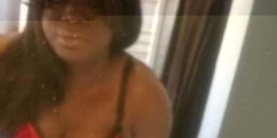 Perla Trans X Cm Big Cock SUR TOULON 06 11 50 99 98 TOULON Salut je suis sur votre vil