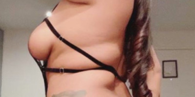 Sexe avec Galina May Day May Day ! Ils crient tous au secours mais en toute d