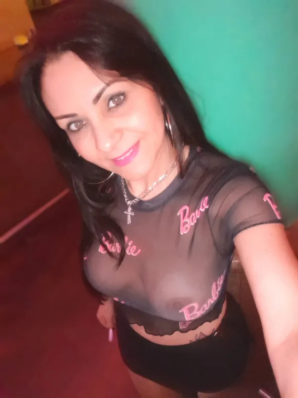 Karla Colmar Avatar Bg