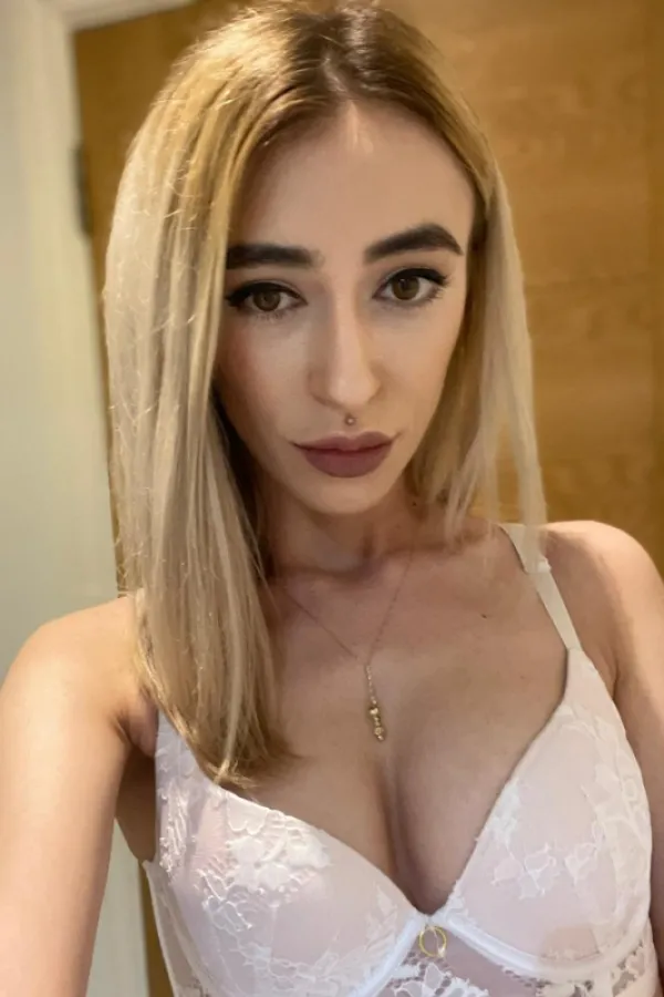 Escorts London Avatar Bg