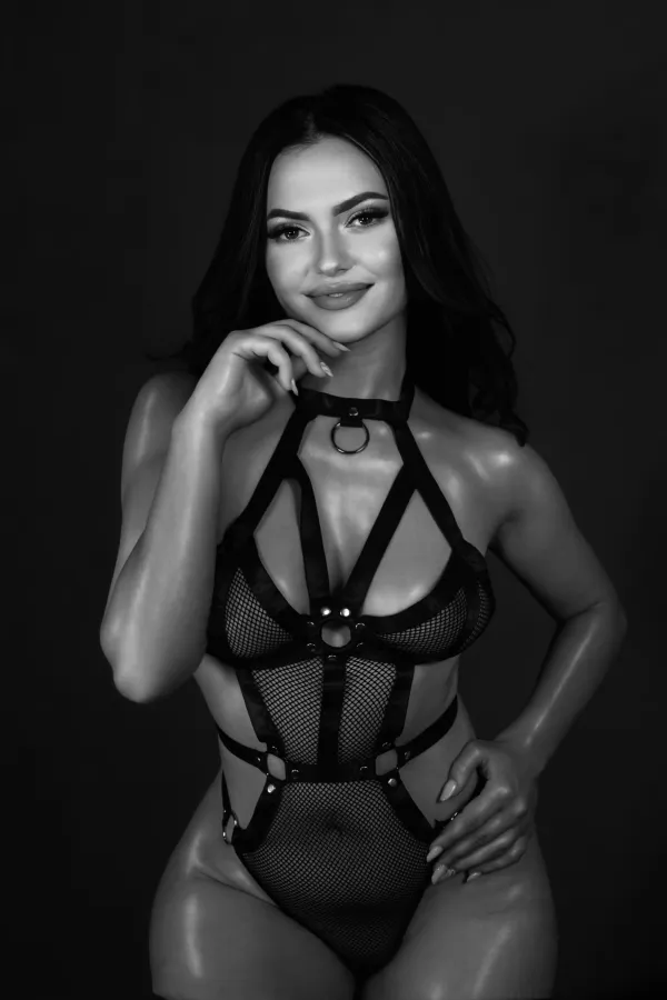 Escortss Avatar Bg