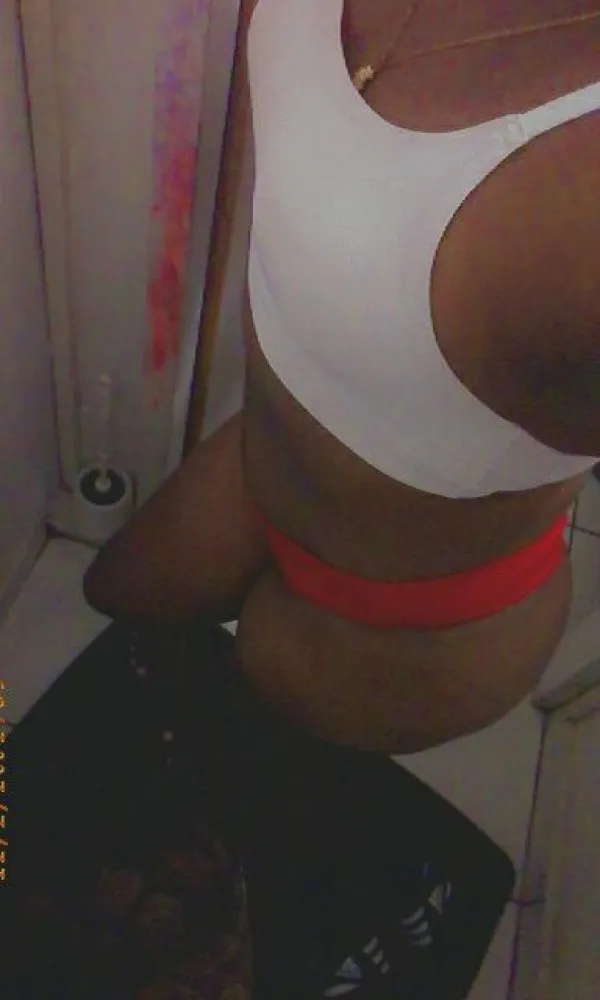 Melie Avatar Bg