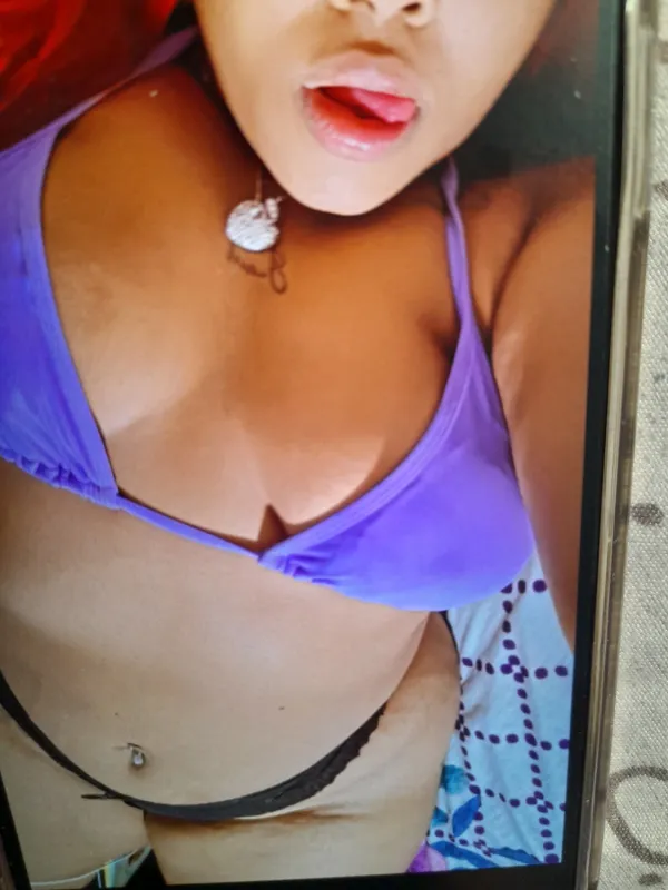 Carolin Avatar Bg