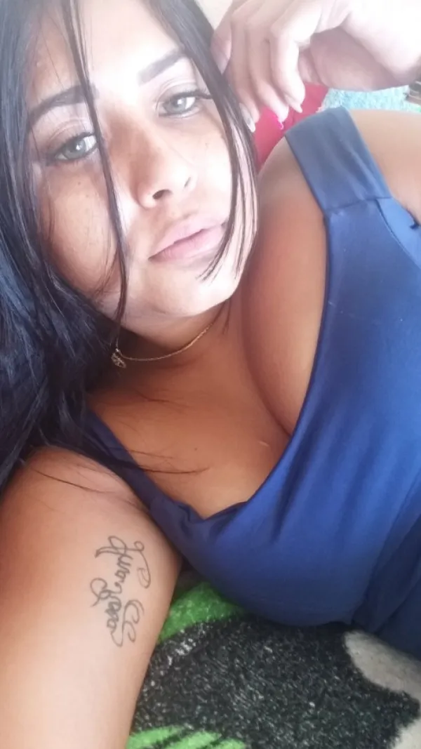 Bruna Avatar Bg