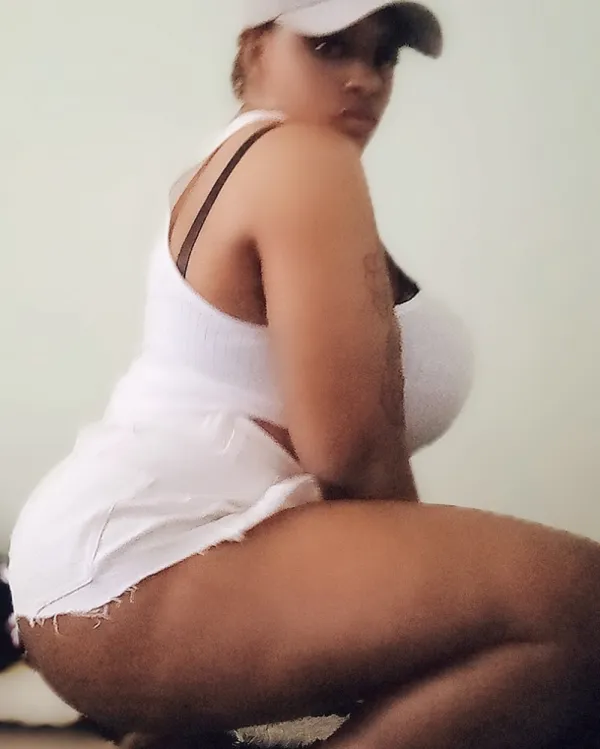 Fat Pussy Avatar Bg