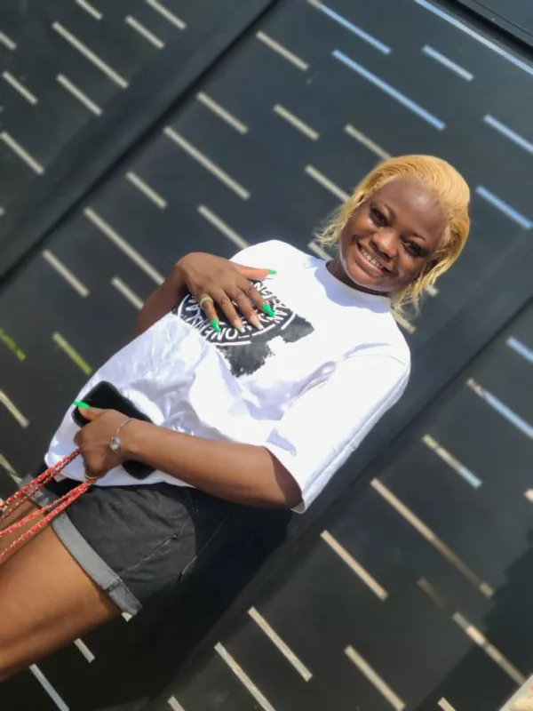 Ebony Hottie Avatar Bg