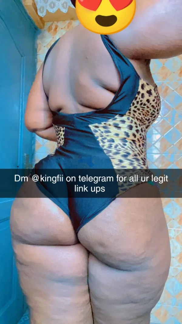 Ebony Hottie Avatar Bg