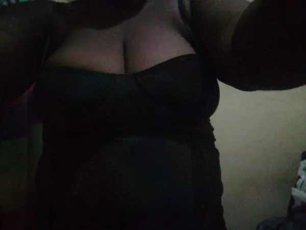 Horny Wet Pussy Avatar Bg