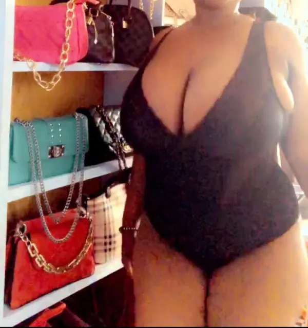 Busty Avatar Bg