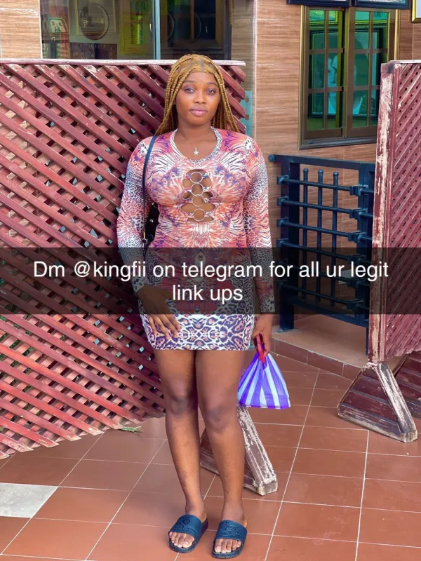 Ebony Hottie Avatar Bg