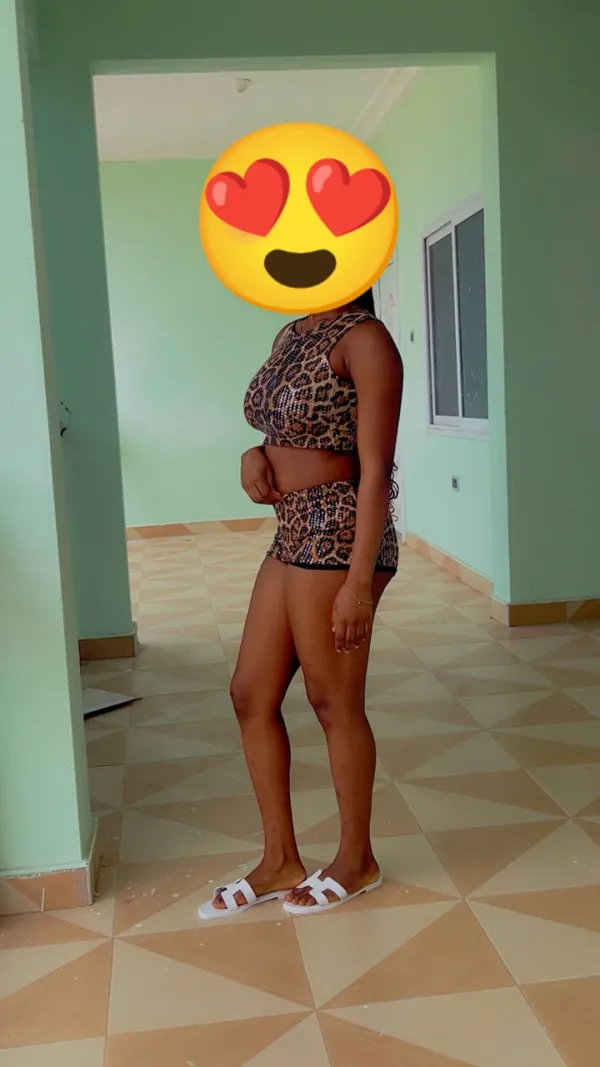 Ebony Hottie Avatar Bg