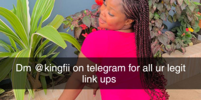 Kasoa bisexual baddie available for hook up
