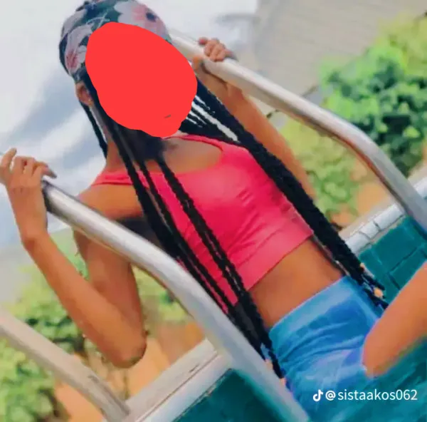 Queen Zina Avatar Bg