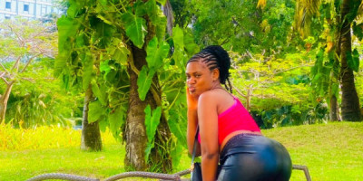 Sophia Sloppy and yummy wet pussy is Available always