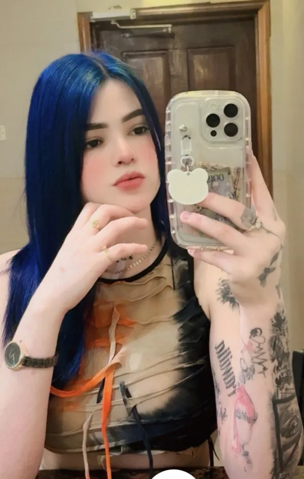 Stefany Avatar Bg
